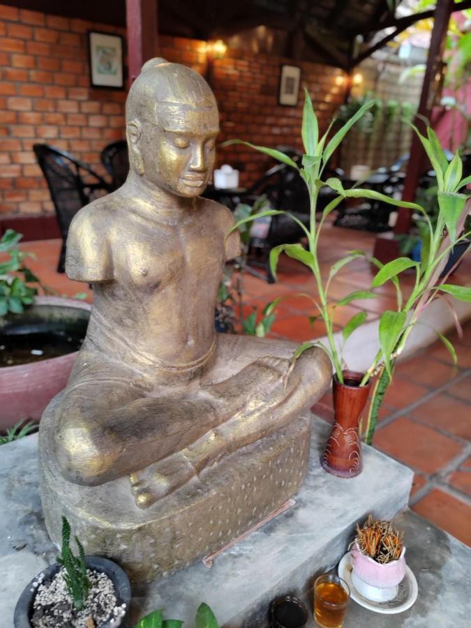 Soben Cafe Guesthouse & Restaurant Siem Reap Exterior foto