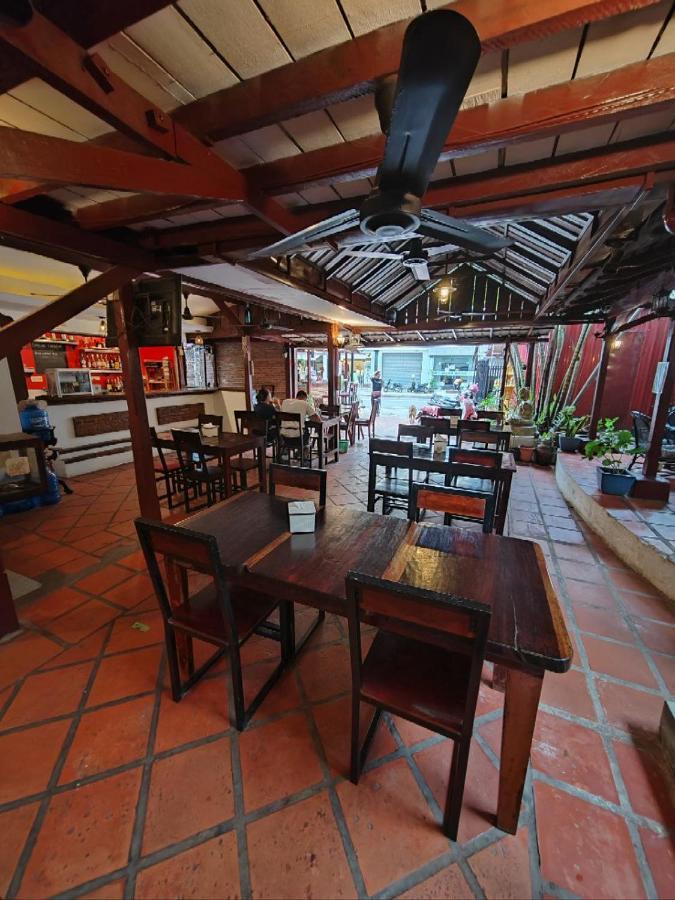 Soben Cafe Guesthouse & Restaurant Siem Reap Exterior foto